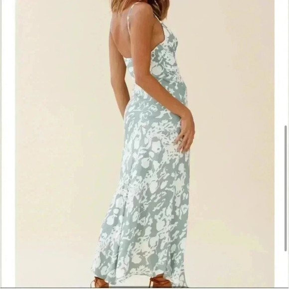 Selfie Leslie DOWNTOWN CAMI STRAP FRONT SPLIT MIDI DRESS STENCIL PRINT - Picture 5 of 12